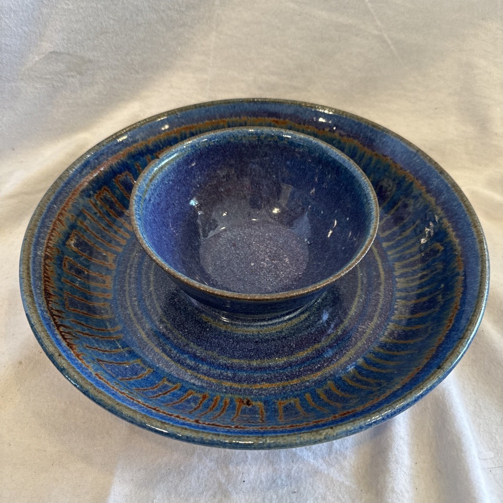 Studio Pottery-SIGNED-Hand Thrown brown-Blue  Chip Dip /Veggie Tray Serving Dish
